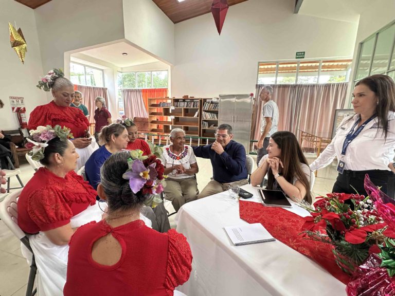 Dinadeco impulsa proyectos inclusivos en Puntarenas y Monteverde