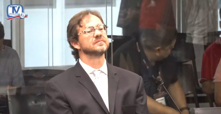 Exgerente del INS señala que Federico Cruz presionó a jerarca del INS por negocio de $10 millones