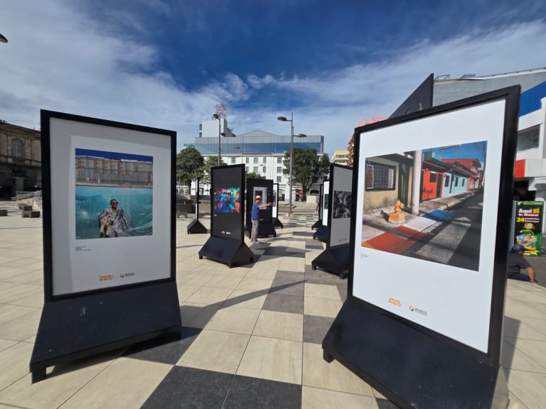 Museos del Banco Central inauguran la exposición “San José bonito” en la Plaza de la Cultura