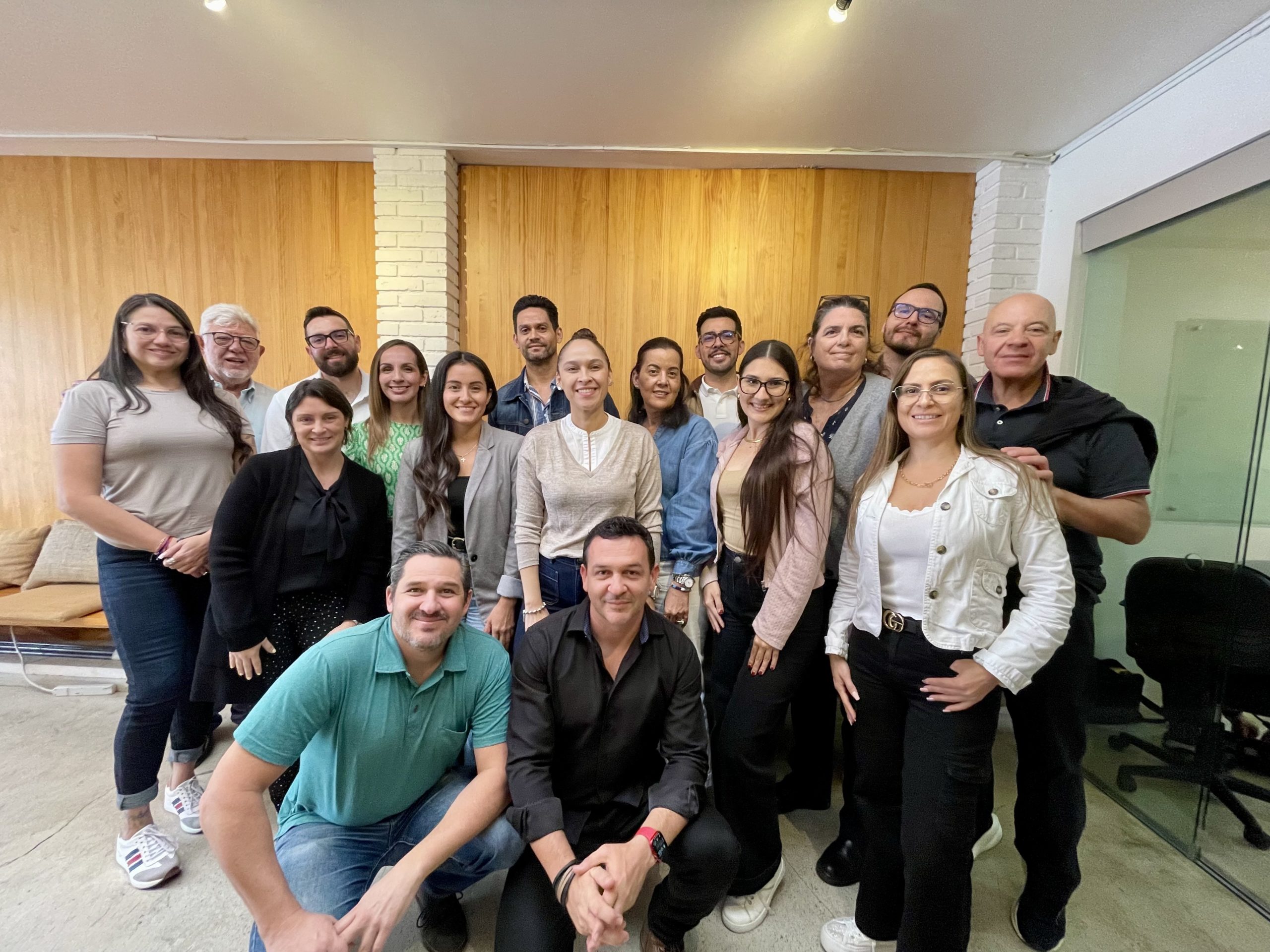 Imagen principal del artículo: HWP culmina el 2025 con tres reconocimientos internacionales por su innovación y transparencia empresarial