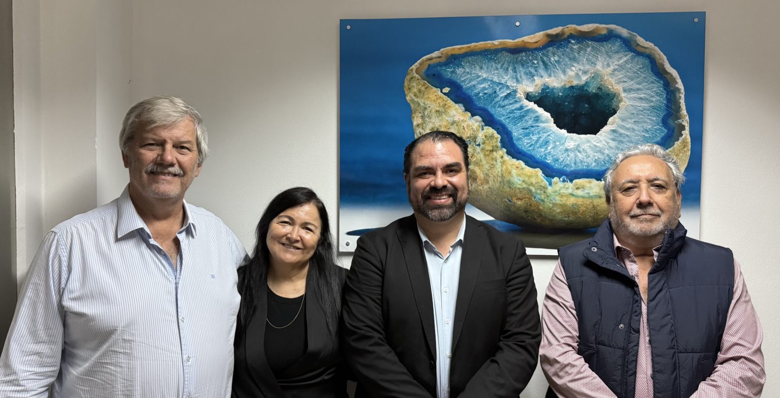 Imagen principal del artículo: Candidato presidencial Marco Rodríguez destaca importancia del trabajo técnico del CGRC durante reunión con la junta directiva