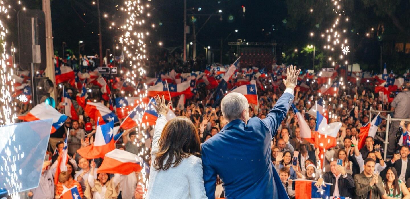 Imagen principal del artículo: Cuando una elección lo cambia todo: una advertencia desde Chile para Costa Rica