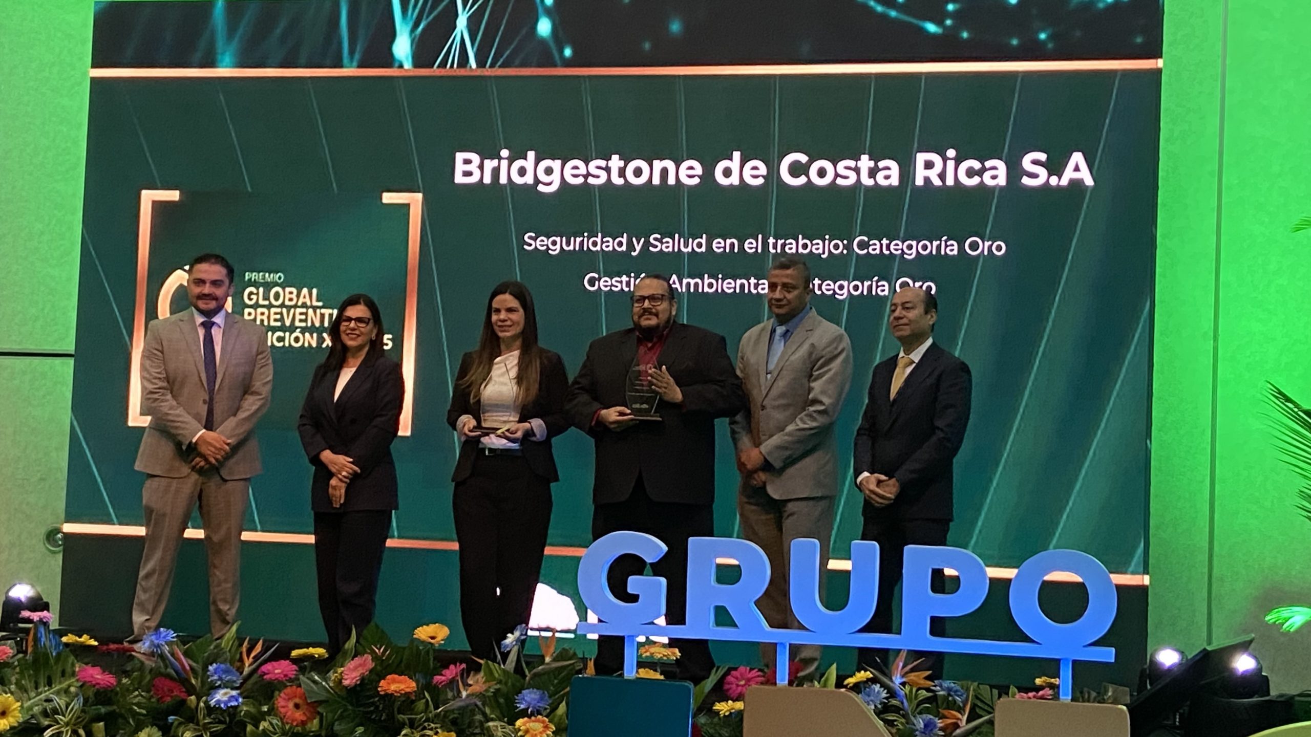 Imagen principal del artículo: Bridgestone recibe cuatro reconocimientos por su excelencia operativa y compromiso con la salud ocupacional