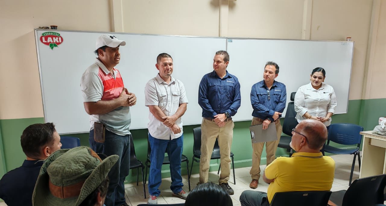 Imagen principal del artículo: Productores de Sarapiquí mejorarán calidad e inocuidad de la pimienta gracias a proyecto estratégico del Inder
