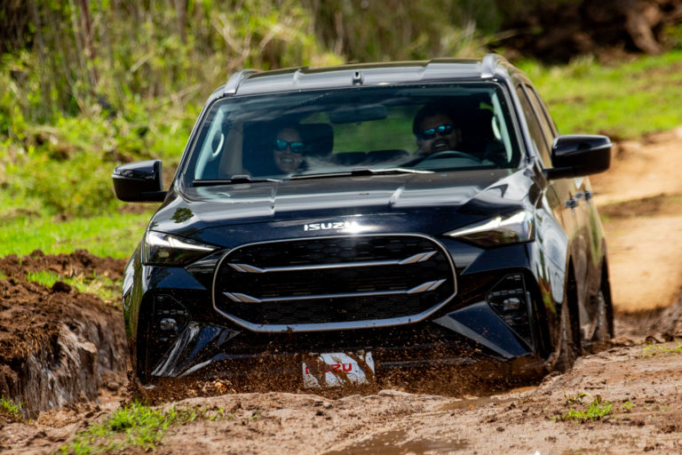 Isuzu insta a las empresas a priorizar la seguridad vehicular como eje estratégico al iniciar el 2026