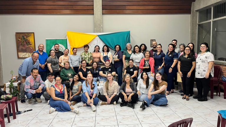 Cuando leer se vuelve un acto colectivo: el fenómeno del Club de Lectura San Carlos