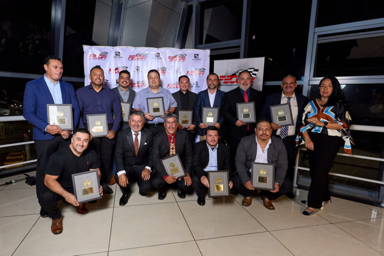 FECOM reconoció a los campeones nacionales del automovilismo 2025