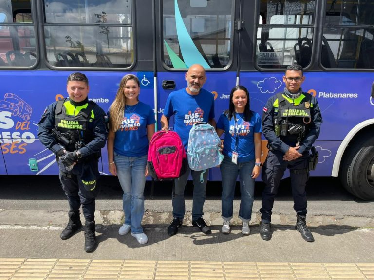 Lincoln Plaza pondrá en marcha el “Bus del Regreso a Clases” para recolectar más de 2.200 útiles escolares en Moravia