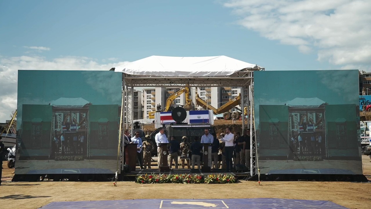 Se amplia la denuncia por supuesto atentado contra Chaves, Bukele visita el país y la campaña entra en zona de alta tensión