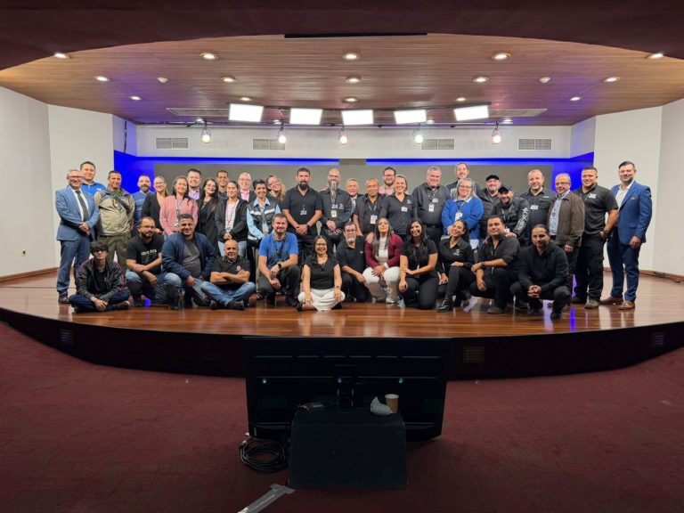 Detrás de las luces de los debates del TSE: un esfuerzo silencioso que fortalece la democracia