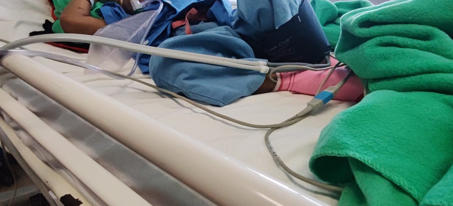Imagen principal del artículo: Alcalde de Cartago pide apoyo por colapso en servicio de pediatría de Hospital Max Peralta
