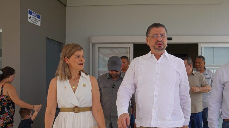 ¿Por qué “chaves” y su gente definitivamente no?