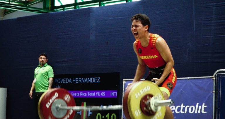 Heredia impuso su dominio en la halterofilia con récords nacionales en Limón 2026