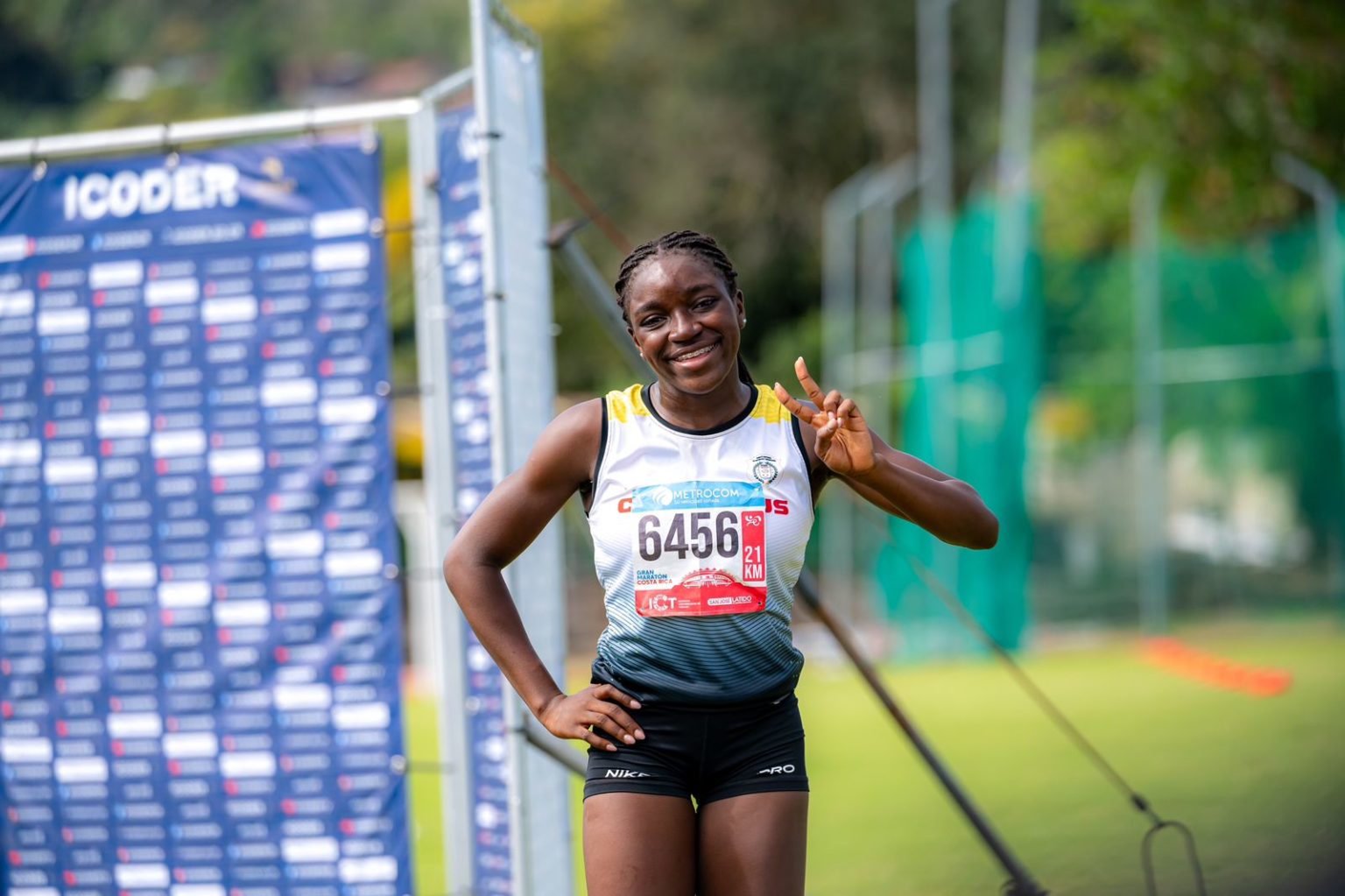 Imagen principal del artículo: Rihana Mora rompe récord nacional en vallas durante los Juegos Nacionales de Limón 2026