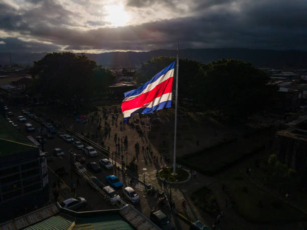 Estimados costarricenses: una invitación a la reflexión