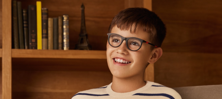 Cuidar la visión hoy es proteger el futuro: la importancia del control de la miopía infantil con la tecnología Stellest
