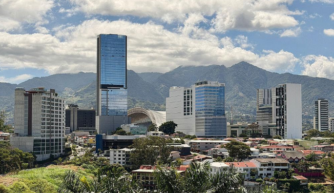 Imagen principal del artículo: Panorama económico para las pymes en Costa Rica: estabilidad regulatoria y proyecciones de crecimiento marcan el inicio de 2026