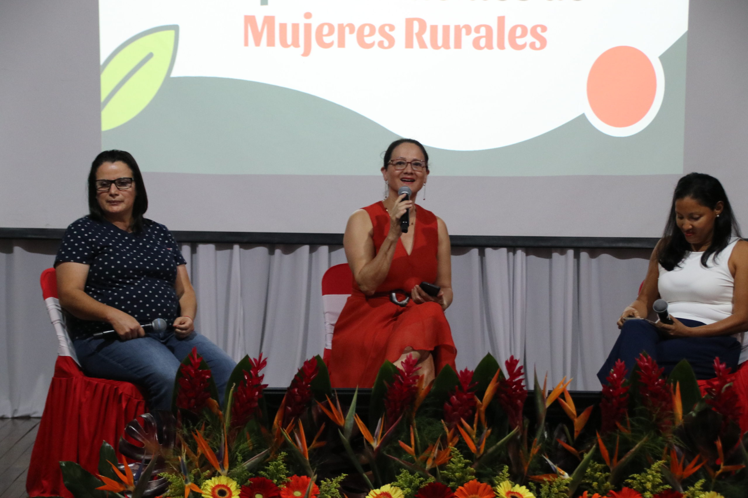 Imagen principal del artículo: Programa abre convocatoria para impulsar emprendimientos rurales liderados por mujeres en la Región Brunca