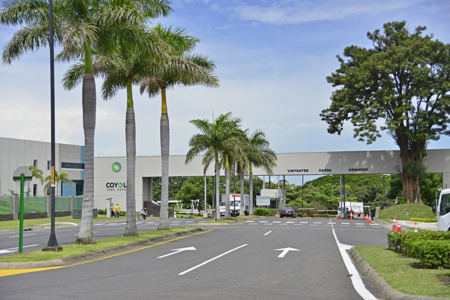 Imagen principal del artículo: Nuevo edificio Multitenant albergará la tercera planta de manufactura de Resonetics en Coyol Free Zone