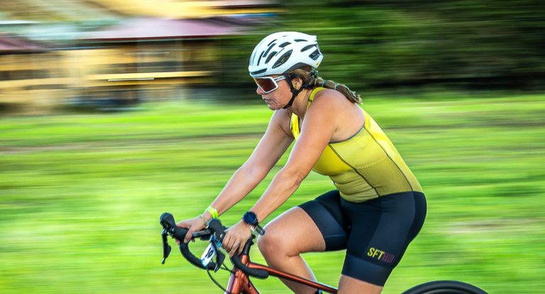 Cerca de 200 mujeres hicieron historia en el primer duatlón femenino del país