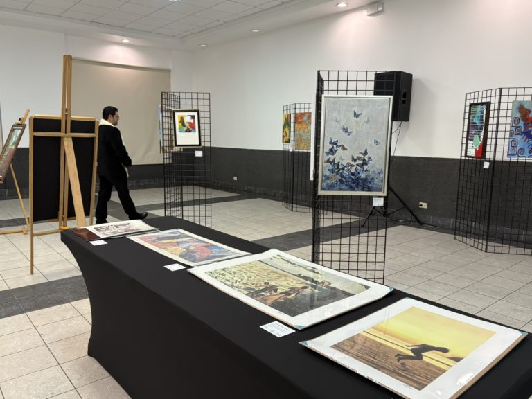 Más de 55 artistas se unen para apoyar la reconstrucción de La Posada del Alivio