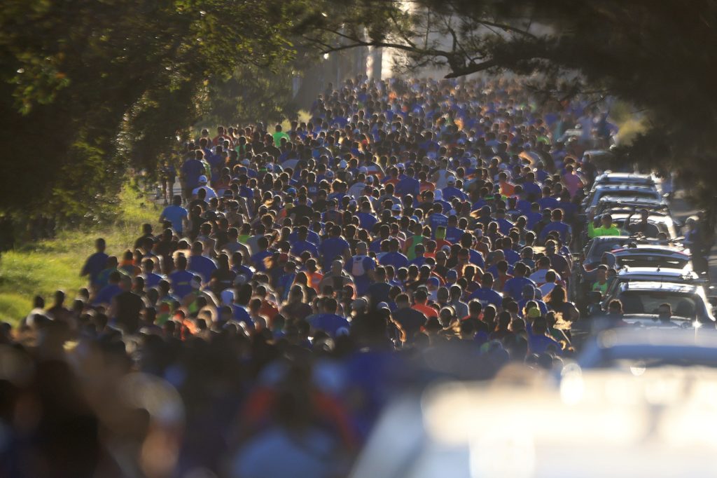 Organizadores de eventos deportivos en vías públicas ya no deberán pagar costos operativos de la Policía de Tránsito
