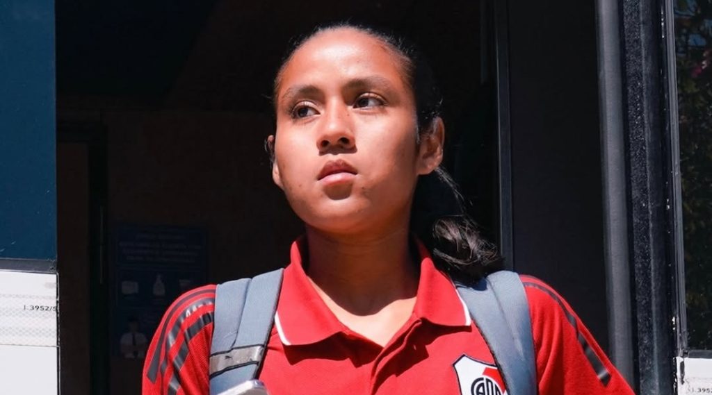 Oficial: futbolista costarricense Verónica Matarrita ficha con el River Plate de Argentina