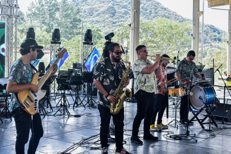 Cimarrona Santo Domingo lanza "Esto no es una Cimarrona": un disco grabado en estudios históricos de Argentina