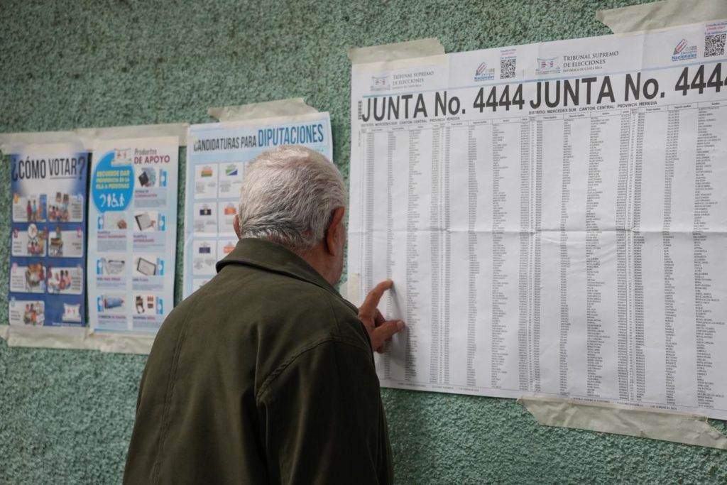 Encuesta UNA: 78% de las personas respalda la actuación del TSE durante la campaña electoral