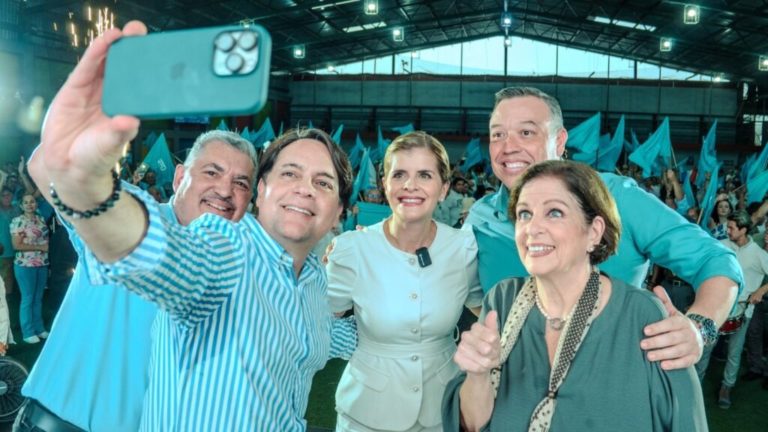 Cisneros pone distancia con Villalobos, Fernández desacredita "chismes" de conflictos en Pueblo Soberano