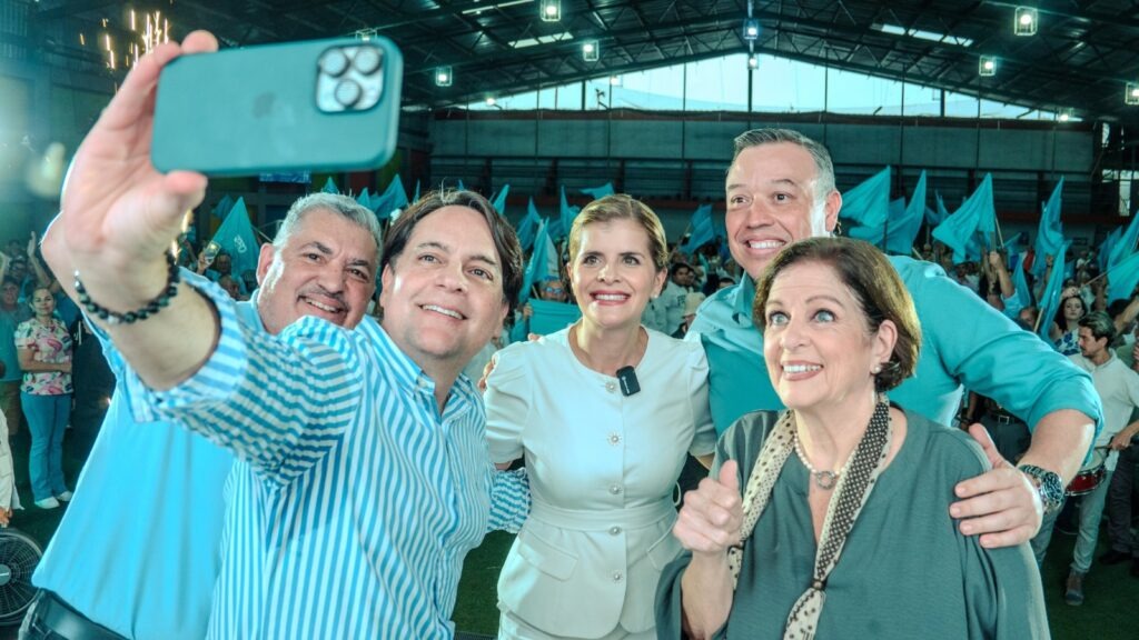 Cisneros pone distancia con Villalobos, Fernández desacredita "chismes" de conflictos en Pueblo Soberano