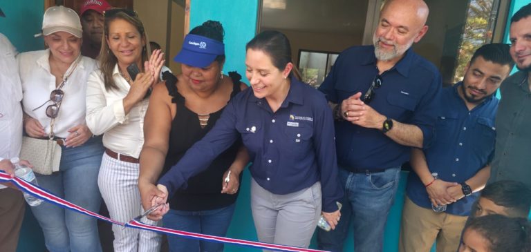 Banhvi: más de ₡877 millones se invertirán en vivienda para beneficiar a familias en Isla Chira y Venado