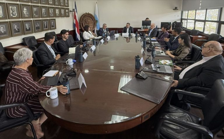 UCR rechaza intenciones de venta del BCR: "podría acarrear riesgos económicos, sociales y laborales"