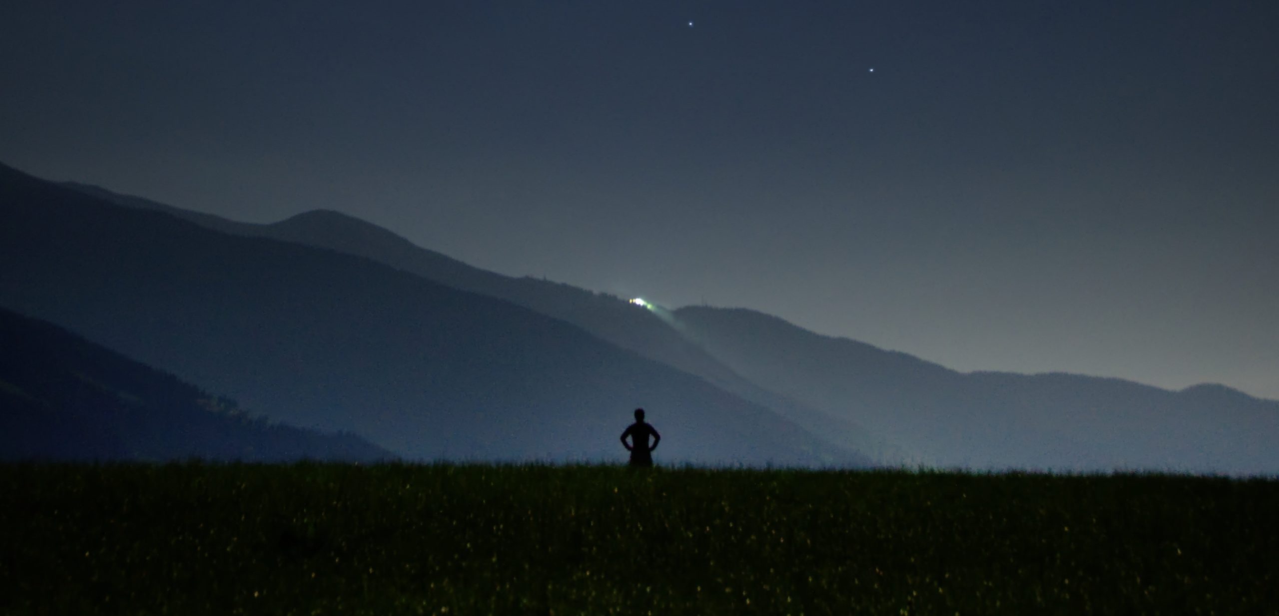 Imagen principal del artículo: Bajemos las banderas