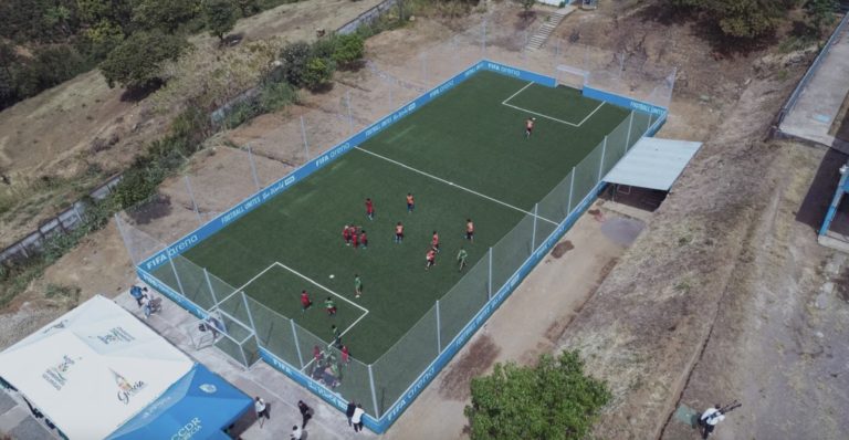 Costa Rica inaugura el proyecto FIFA Arena y estrena minicanchas en Grecia y Santa Cruz