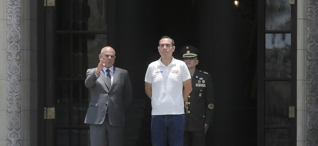 Imagen principal del artículo: Perú tendrá nuevo presidente este miércoles, el noveno en 10 años y a solo cinco meses de ir a elecciones