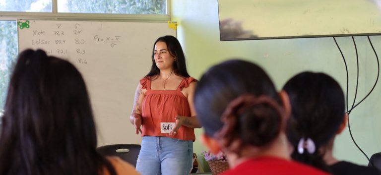Adolescentes y jóvenes madres en Casa Luz recibirán acompañamiento integral durante 2026