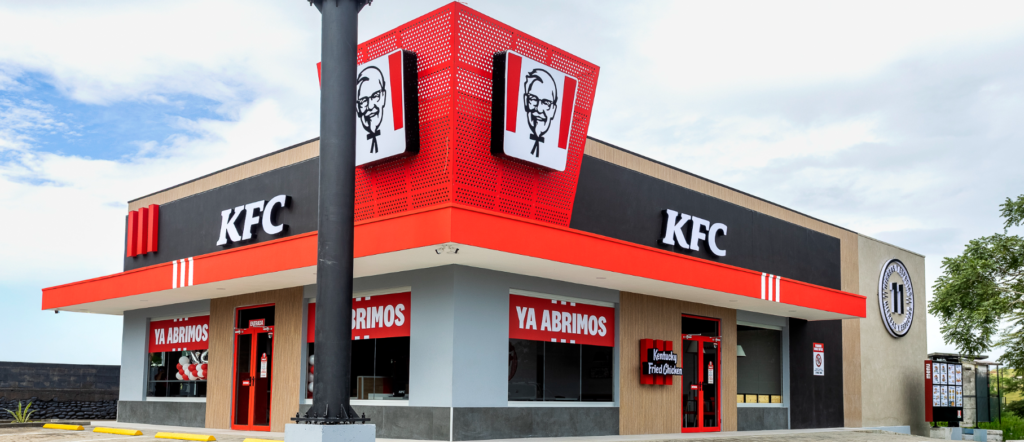 Oportunidad laboral: KFC realizará feria de empleo el 8 de abril en Tamarindo