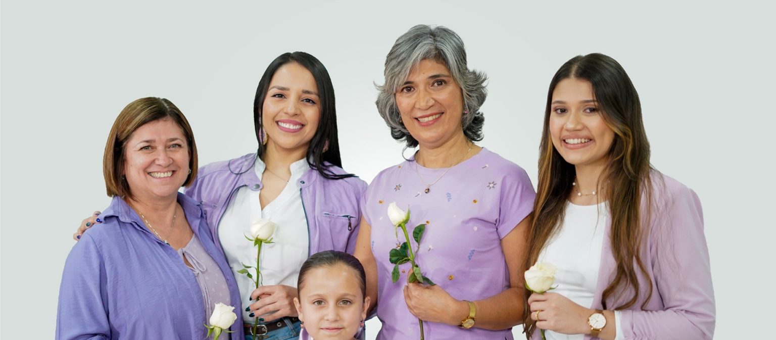 Imagen principal del artículo: Más de 105 mil mujeres del sector educativo gestionan sus finanzas a través de Caja de ANDE