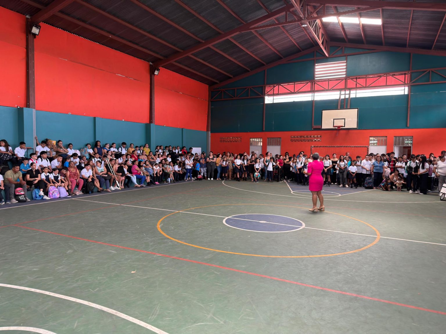 Imagen principal del artículo: Vivir y resistir la violencia escolar