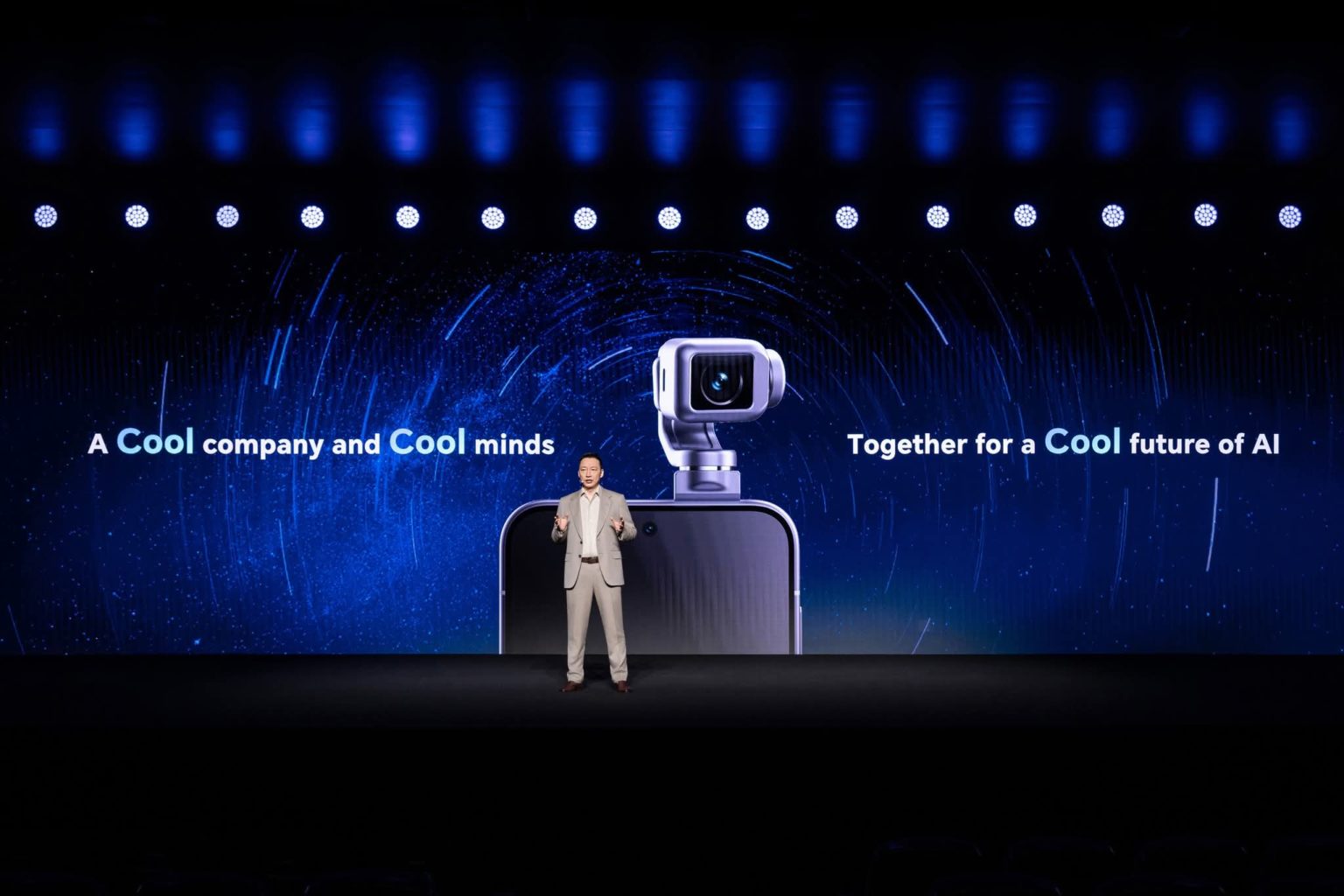 Imagen principal del artículo: HONOR avanza su visión de AI en el MWC 2026 con Robot Phone, su robot humanoide y el HONOR Magic V6