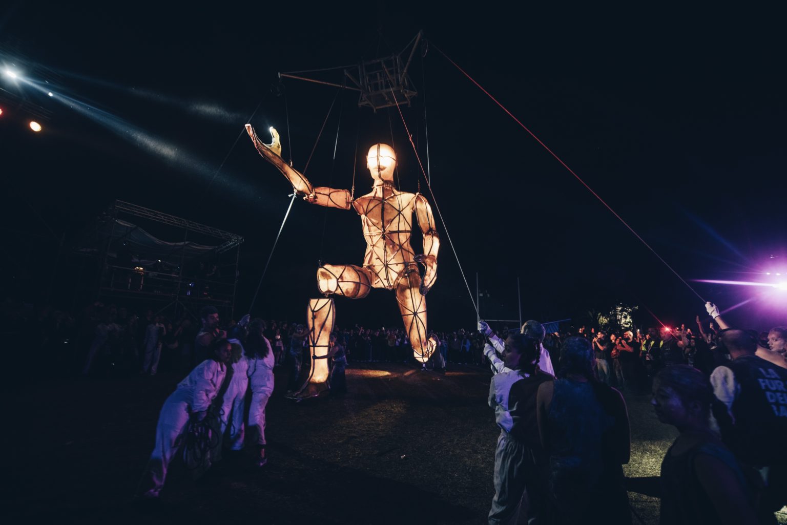 Imagen principal del artículo: FIA37 cierra con una jornada masiva en La Sabana marcada por espectáculos internacionales y conciertos