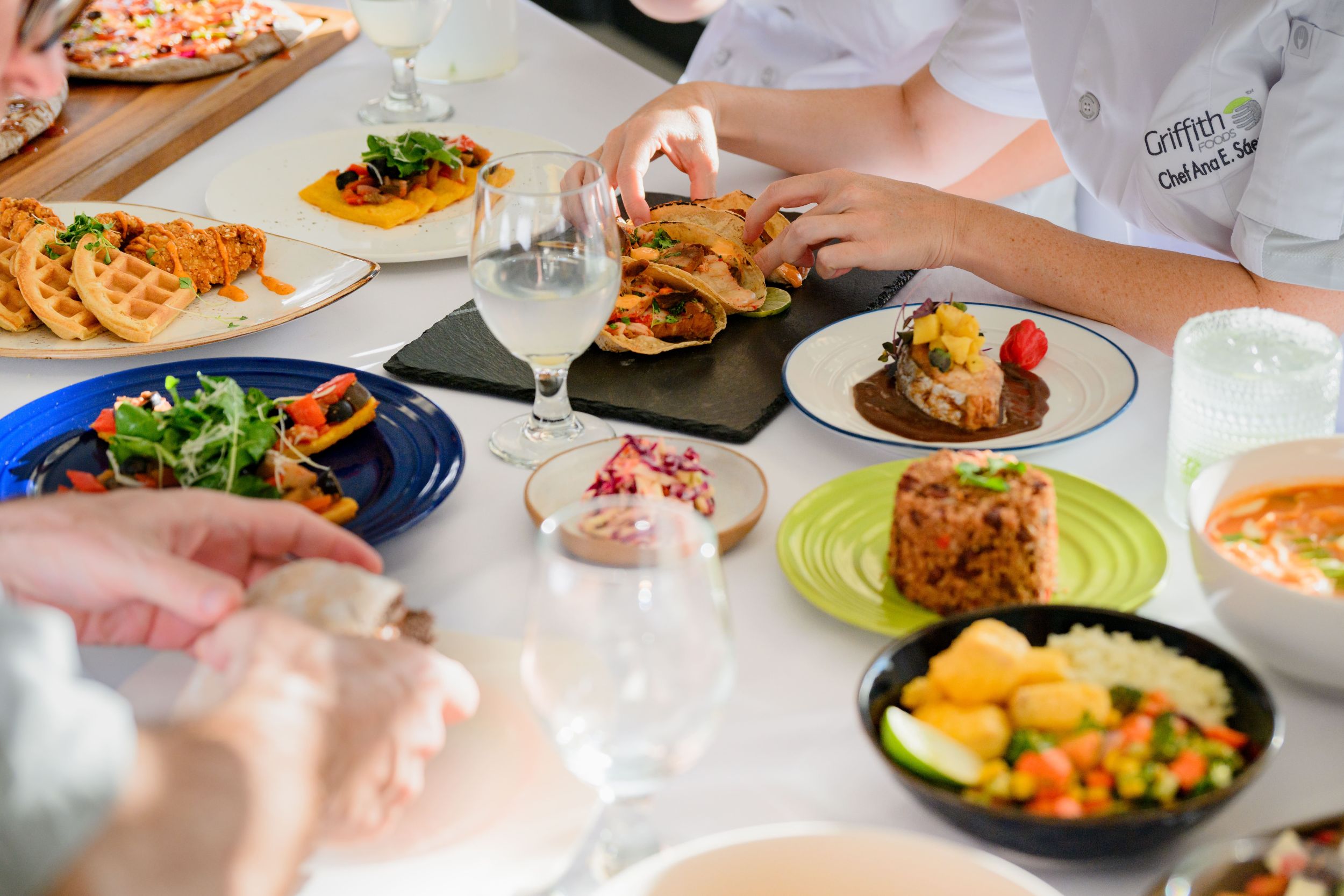 Imagen principal del artículo: Nutrición basada en ciencia y sostenibilidad: industria alimentaria se dirige hacia 2030 con un enfoque regenerativo