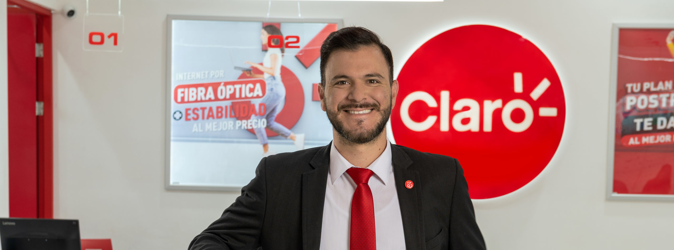 Imagen principal del artículo: Claro premia a sus clientes de Fibra Óptica Simétrica y Full Claro con más velocidad