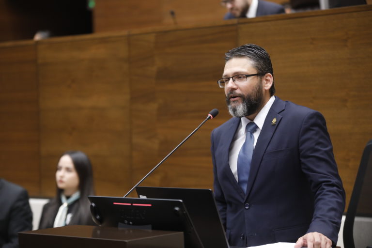 Gobierno alcanza un 73% de su meta de captación en el mercado local