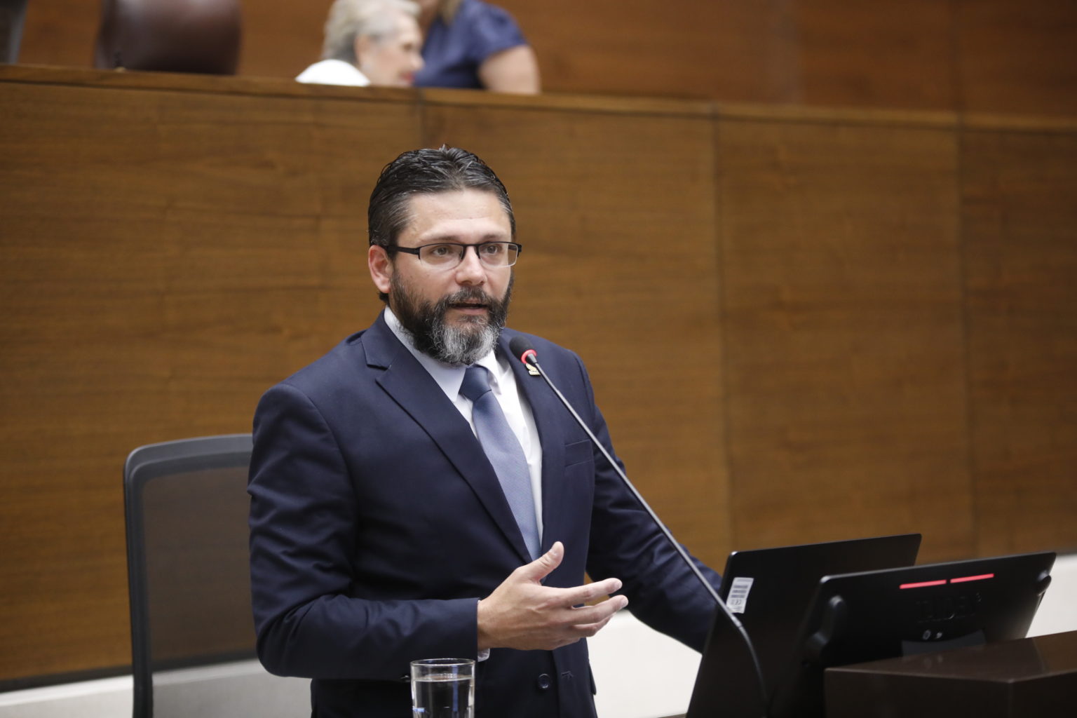 Imagen principal del artículo: Ejecutivo nombra a exministro de Hacienda en Junta Directiva del Banco Central
