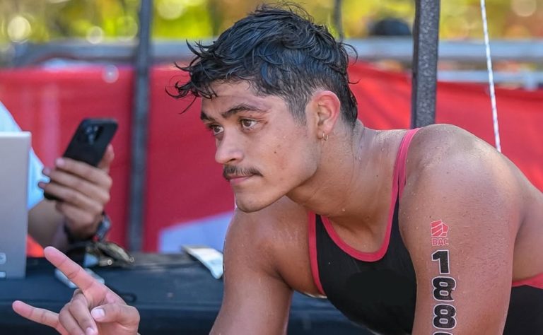 Nadador tico de aguas abiertas Jeison Rojas clasifica a Juegos Centroamericanos y del Caribe 2026