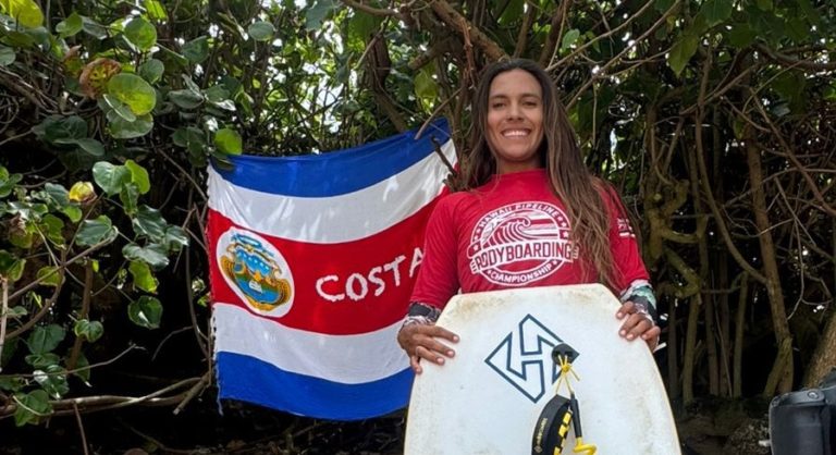 Dulce Agüero logra podio para Costa Rica en el Pipeline Bodyboarding Championship