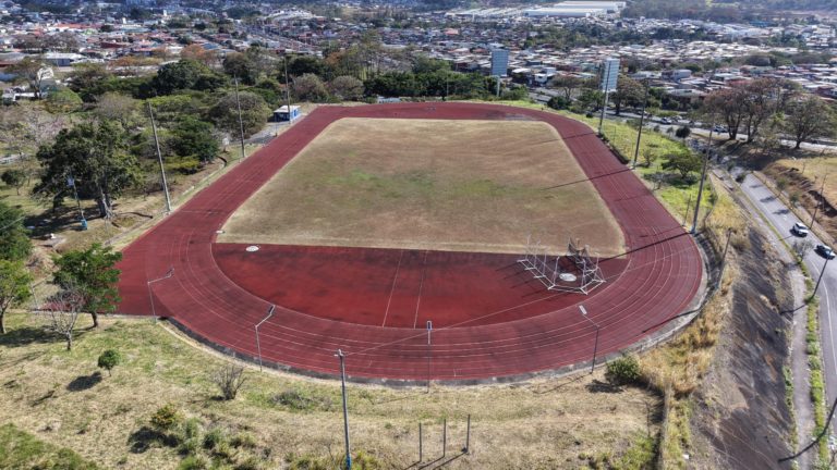 Aprueban inversión de ₡204 millones para reparar pista de atletismo en Hatillo