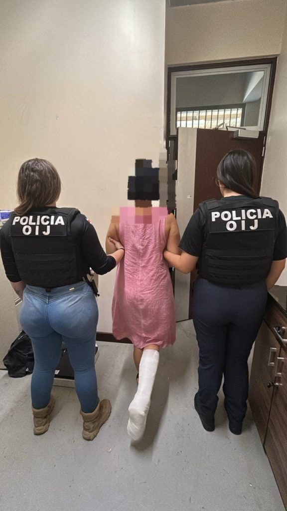 Detienen en Osa a mujer sospechosa de amenazar a Rodrigo Chaves y a Laura Fernández